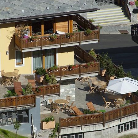 Miramonti Affittacamere Pensión Valtournenche Exterior foto